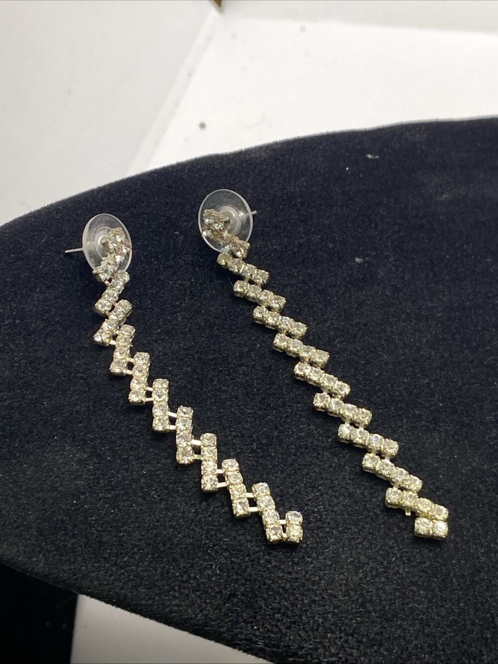 Vintage Womens Clear Gem Dangle Earrings